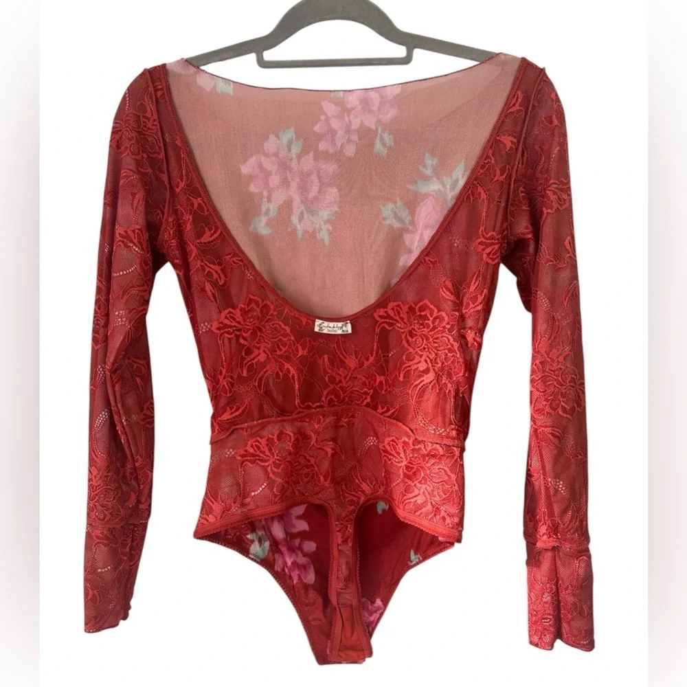 Free People Womens Size Small Bodysuit Cherry Red Printed Floral lace lined NWT